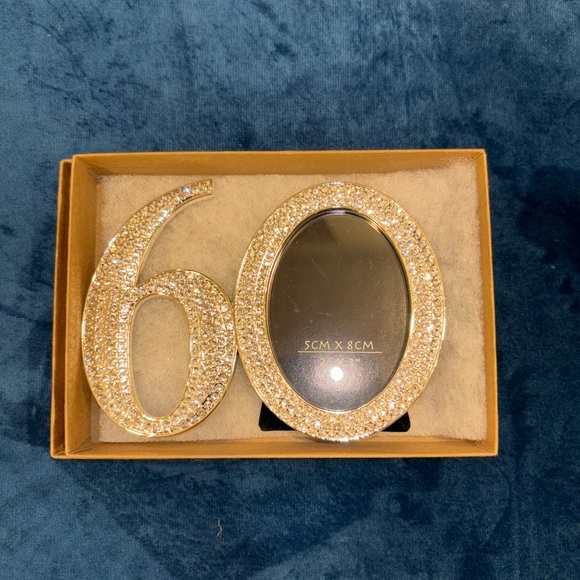 Hallmark Gold Crown “60” special moment picture frame - Picture 7 of 8